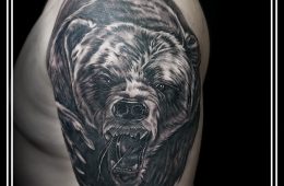 Татуировка Медведь чб