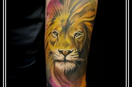 Тату Лев акварель